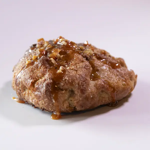 Apple Crumble Cookie filled with apple and cinnamon mix