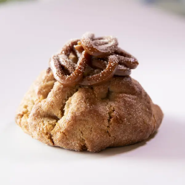 Cinnamon Churro Cookie with dulce de leche filling